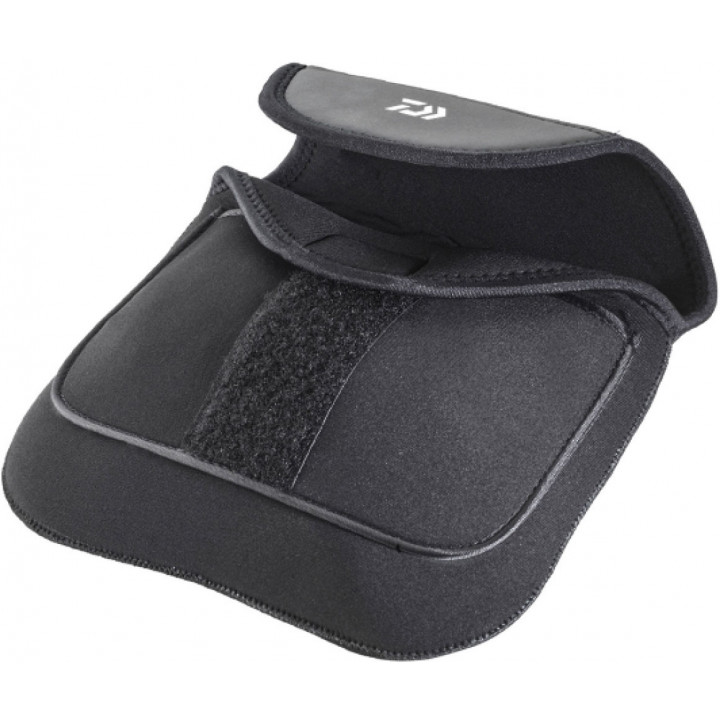 Чехол Daiwa Neoprene Reel Cover L 23.5x18cm 4500-8000 size
