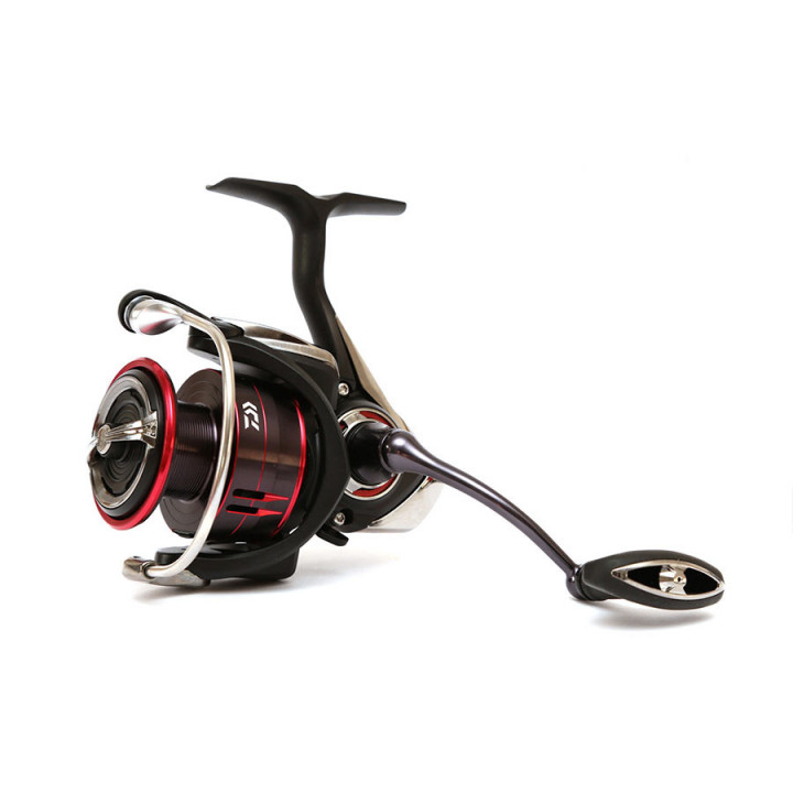 Котушка Daiwa 17 Fuego LT 4000